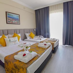 Standard Zimmer mit Kingsize-Bett